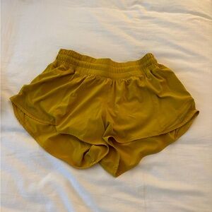 Lulumemon Hotty Hot Shorts 2.5”